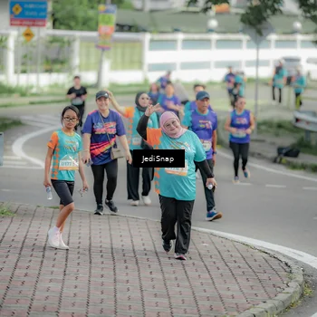 Runner Photo 8331171