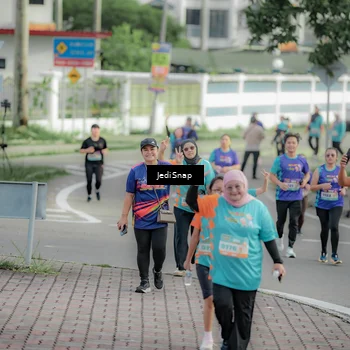 Runner Photo 8331182