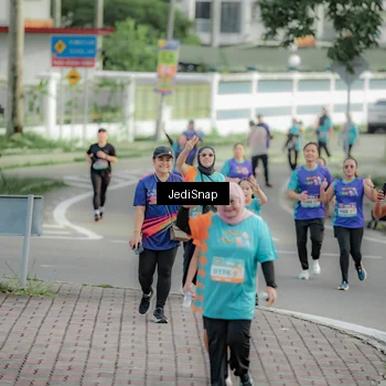 Runner Photo 8331209