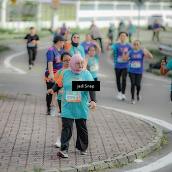Runner Photo 8331228