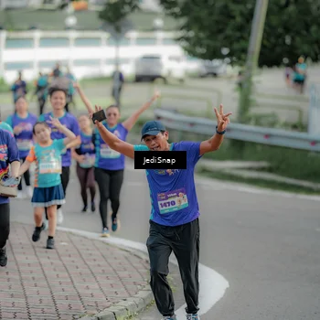 Runner Photo 8331252