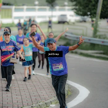 Runner Photo 8331262