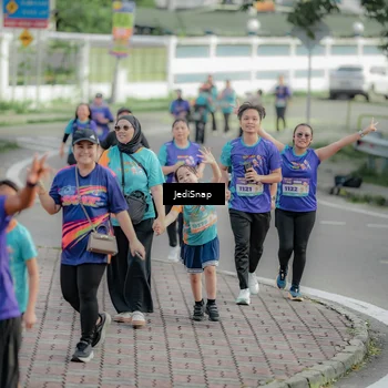 Runner Photo 8331284
