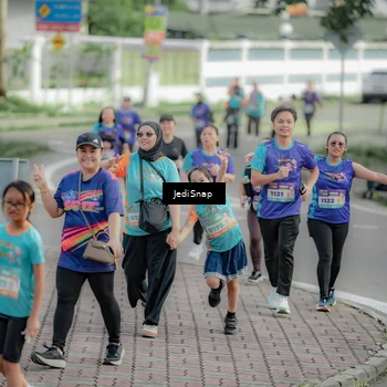 Runner Photo 8331291