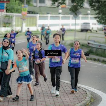 Runner Photo 8331312