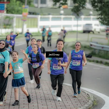 Runner Photo 8331314