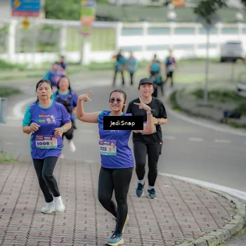 Runner Photo 8331376