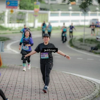 Runner Photo 8331393