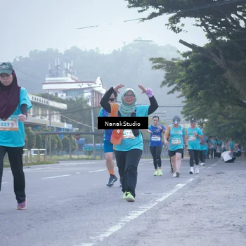 Runner Photo 8331402