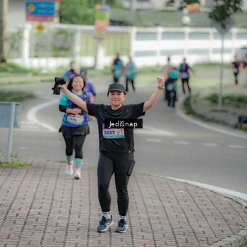 Runner Photo 8331405