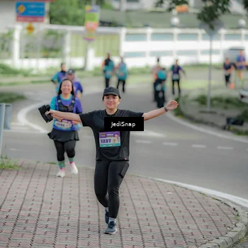 Runner Photo 8331407