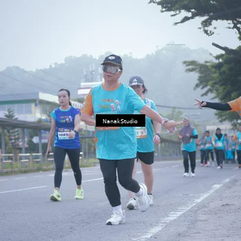 Runner Photo 8331424