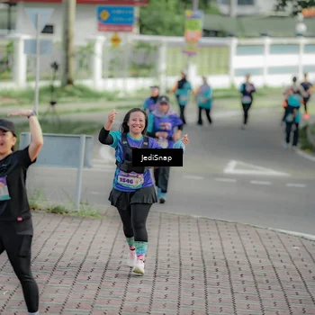Runner Photo 8331445