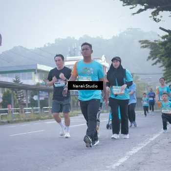 Runner Photo 8331476