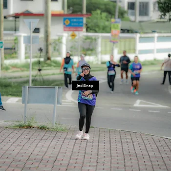 Runner Photo 8331567