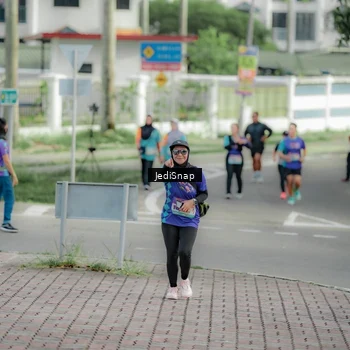 Runner Photo 8331569