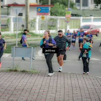 Runner Photo 8331619