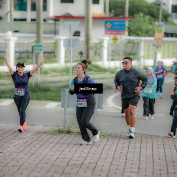 Runner Photo 8331625