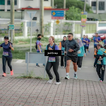 Runner Photo 8331633