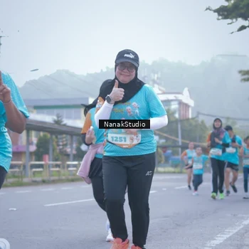 Runner Photo 8331662