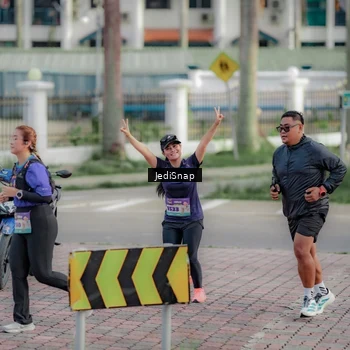 Runner Photo 8331664