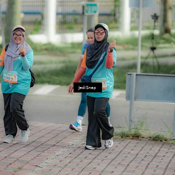 Runner Photo 8331721