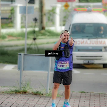 Runner Photo 8331759