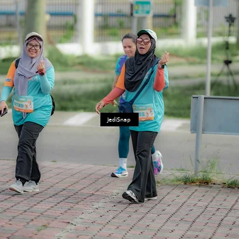 Runner Photo 8331767