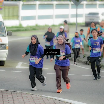Runner Photo 8331771