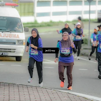 Runner Photo 8331825