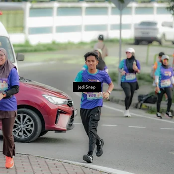 Runner Photo 8331829