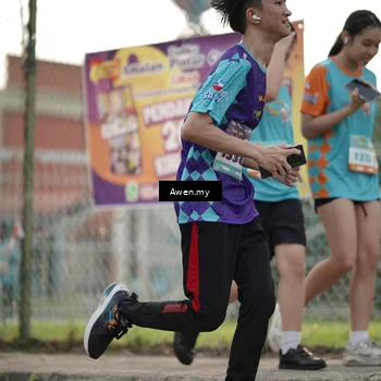 Runner Photo 8331877