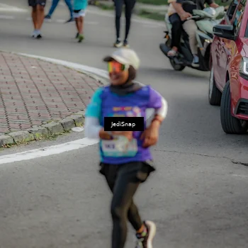 Runner Photo 8331886