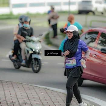 Runner Photo 8331893