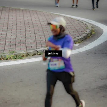 Runner Photo 8331894