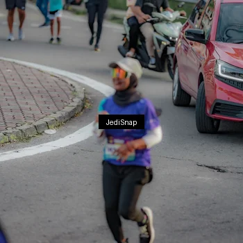Runner Photo 8331904