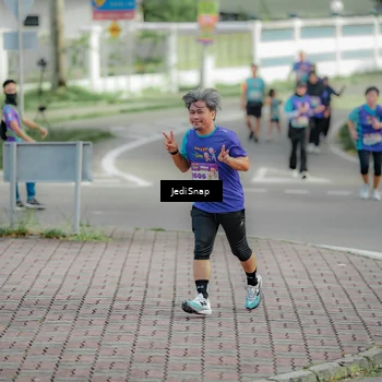 Runner Photo 8331962