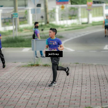 Runner Photo 8331970