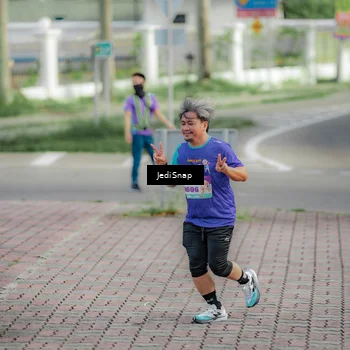 Runner Photo 8331987