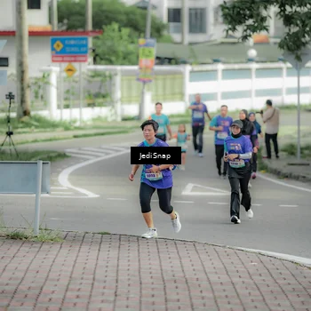 Runner Photo 8331988