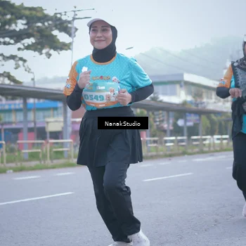 Runner Photo 8332001