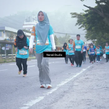 Runner Photo 8332013