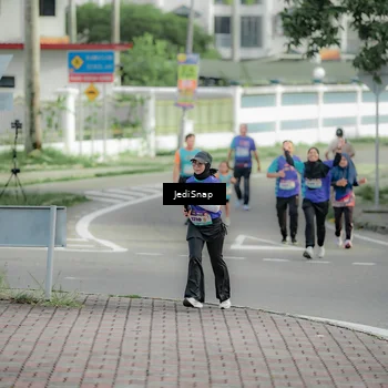 Runner Photo 8332015