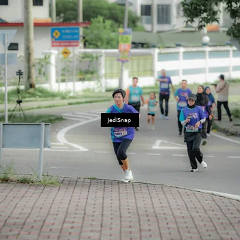 Runner Photo 8332016