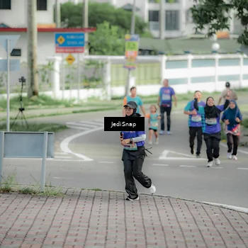 Runner Photo 8332027