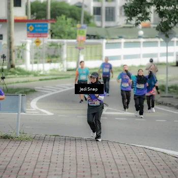 Runner Photo 8332028