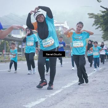 Runner Photo 8332042