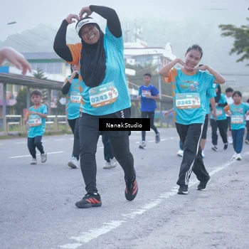 Runner Photo 8332043