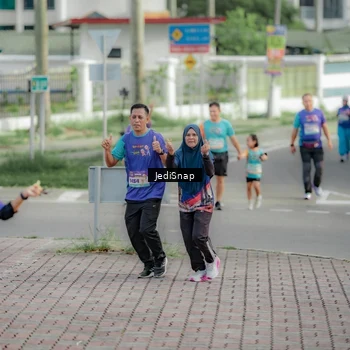 Runner Photo 8332101