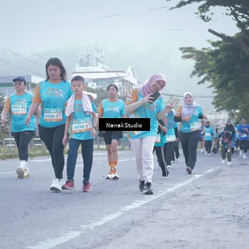 Runner Photo 8332103